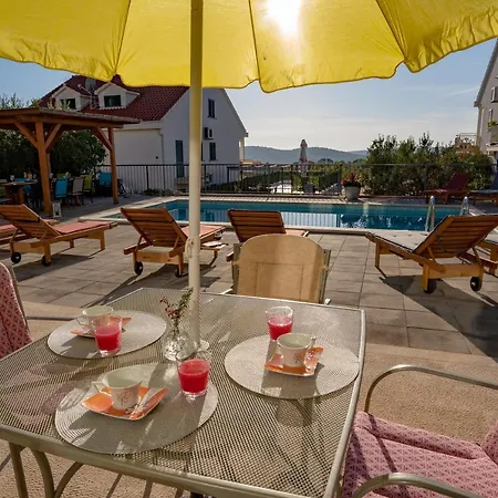 Dada I Dida ميلنا