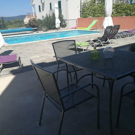 Lejlighed Dada I Dida Milna (Brac)