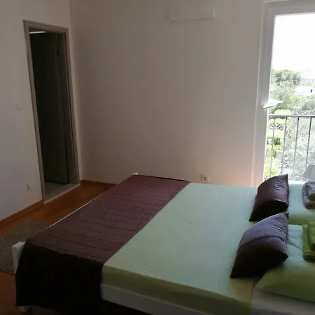 Apartment Dada I Dida Milna (Brac)