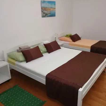 Apartment Dada I Dida Milna (Brac)