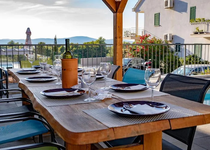 Dada I Dida Milna (Brac)