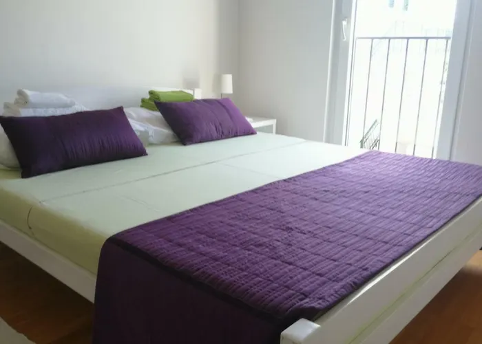 Dada I Dida Milna (Brac)