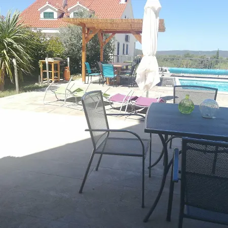 Dada I Dida Apartamento Milna (Brac)